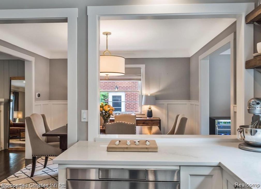 1000 NORTHLAWN BOULEVARD