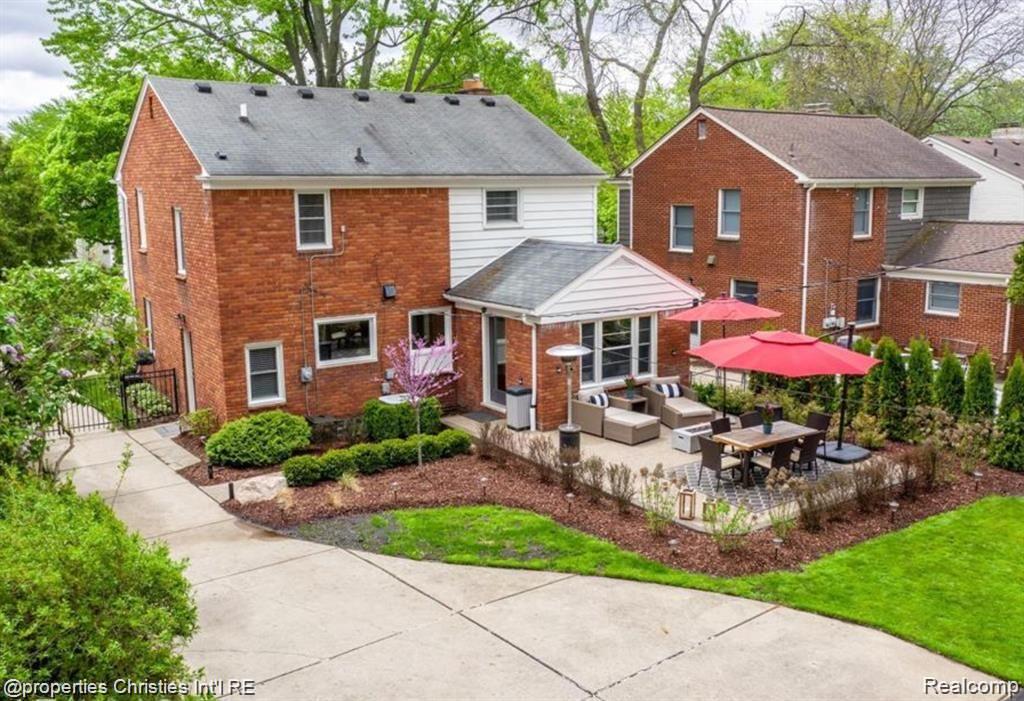 1000 NORTHLAWN BOULEVARD