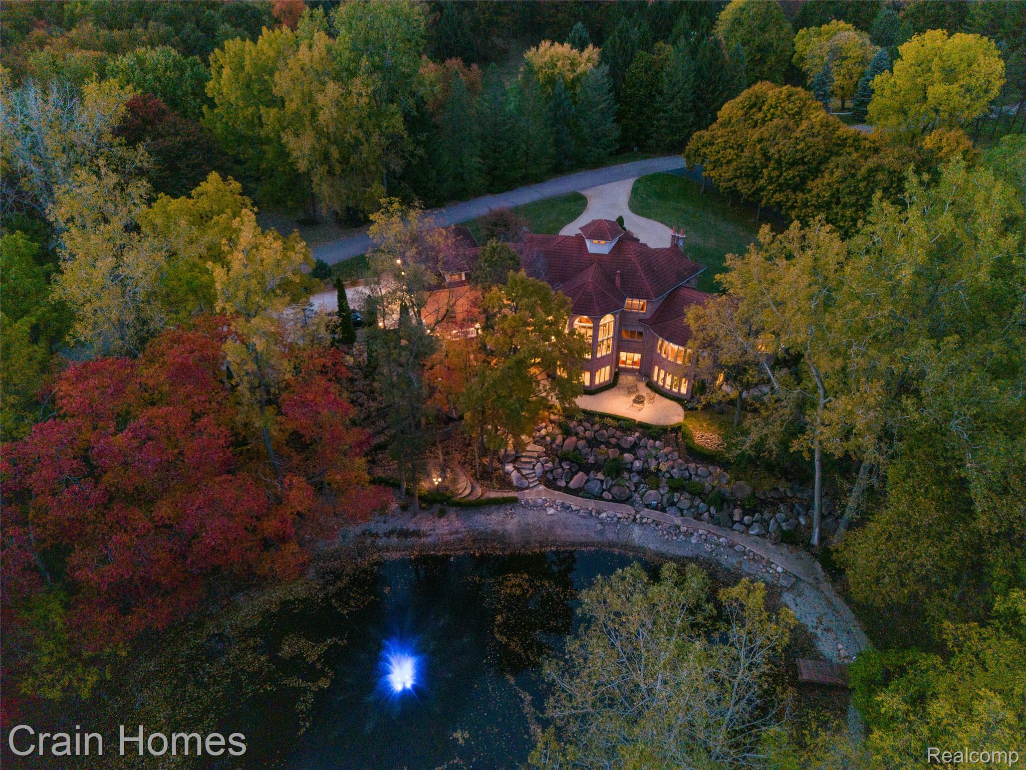 255 CAMELOT WAY