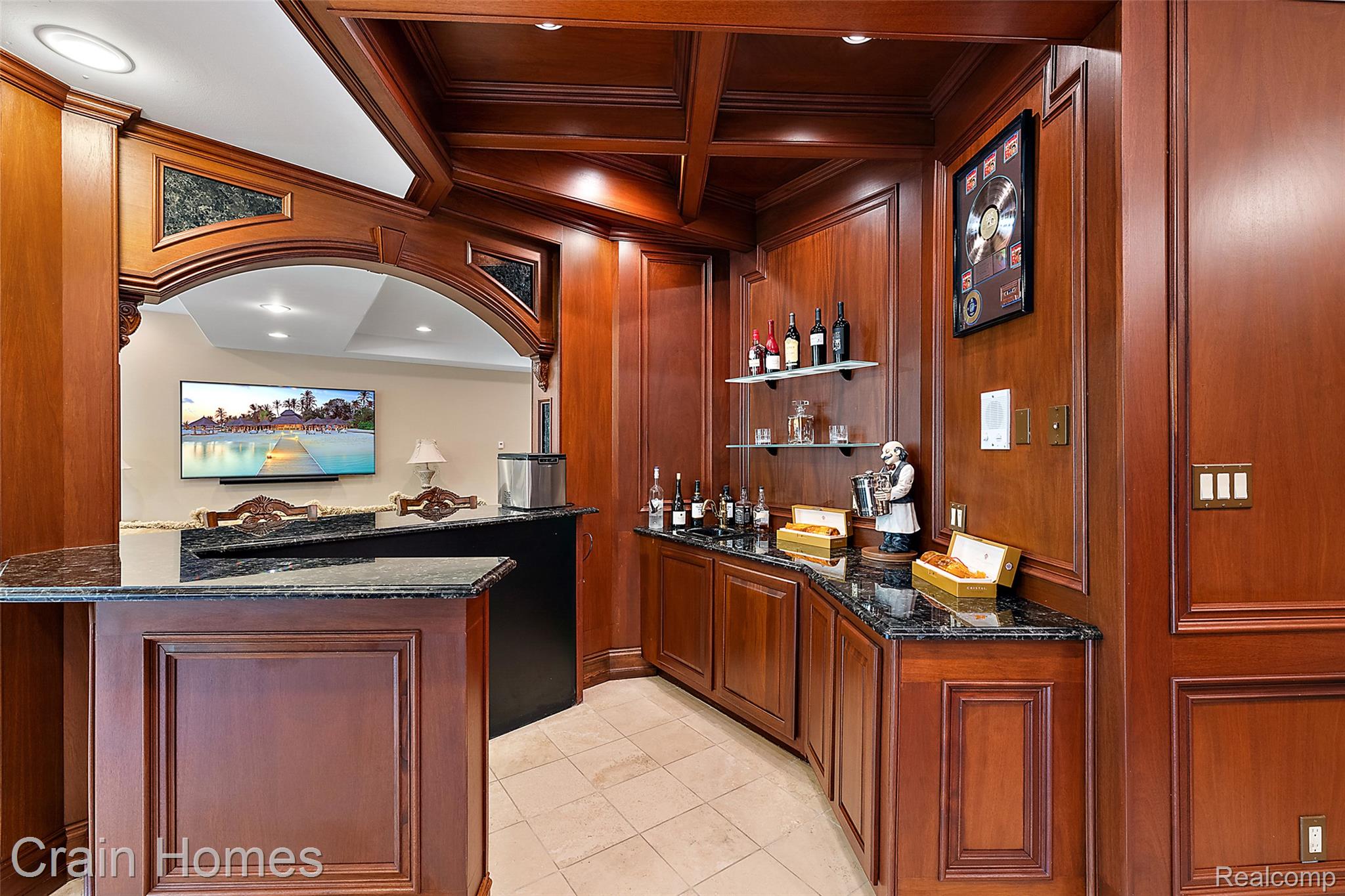 255 CAMELOT WAY