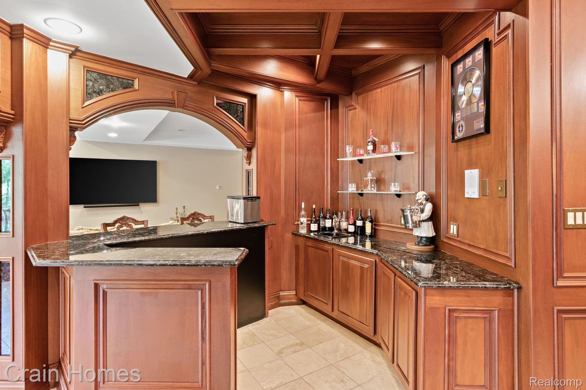 255 CAMELOT WAY