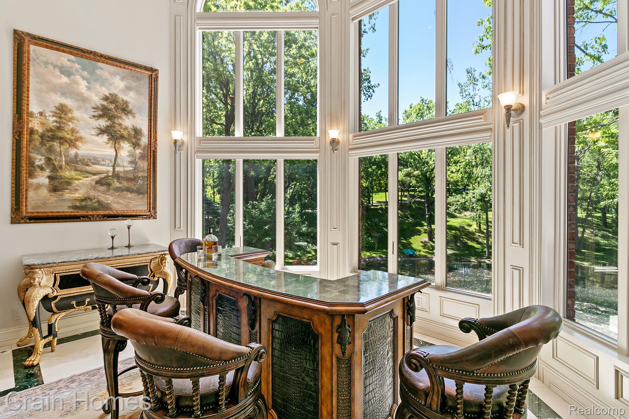 255 CAMELOT WAY