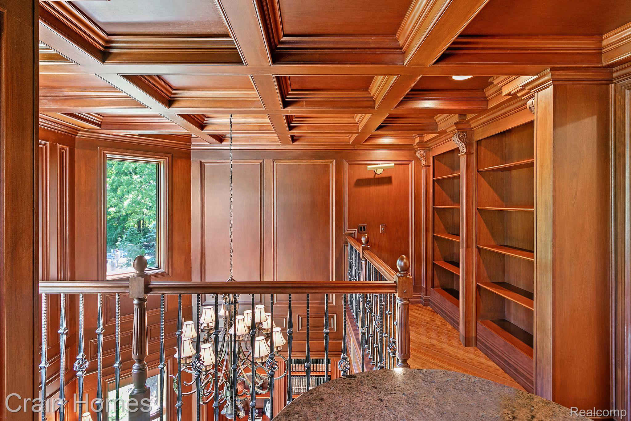 255 CAMELOT WAY