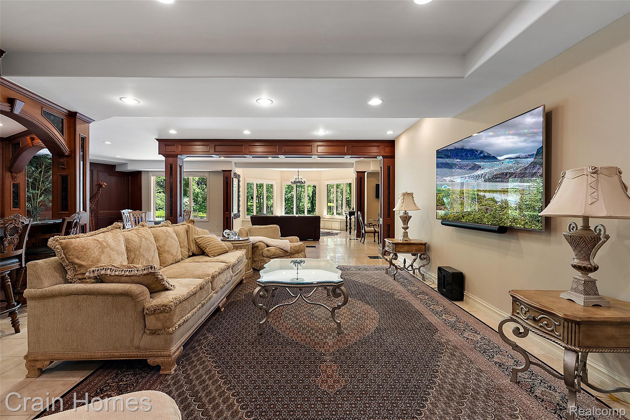 255 CAMELOT WAY