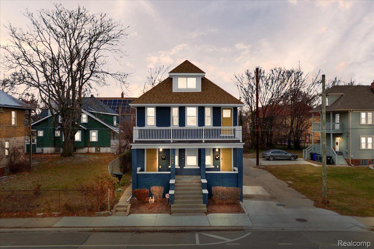 7915 E Vernor HIWY