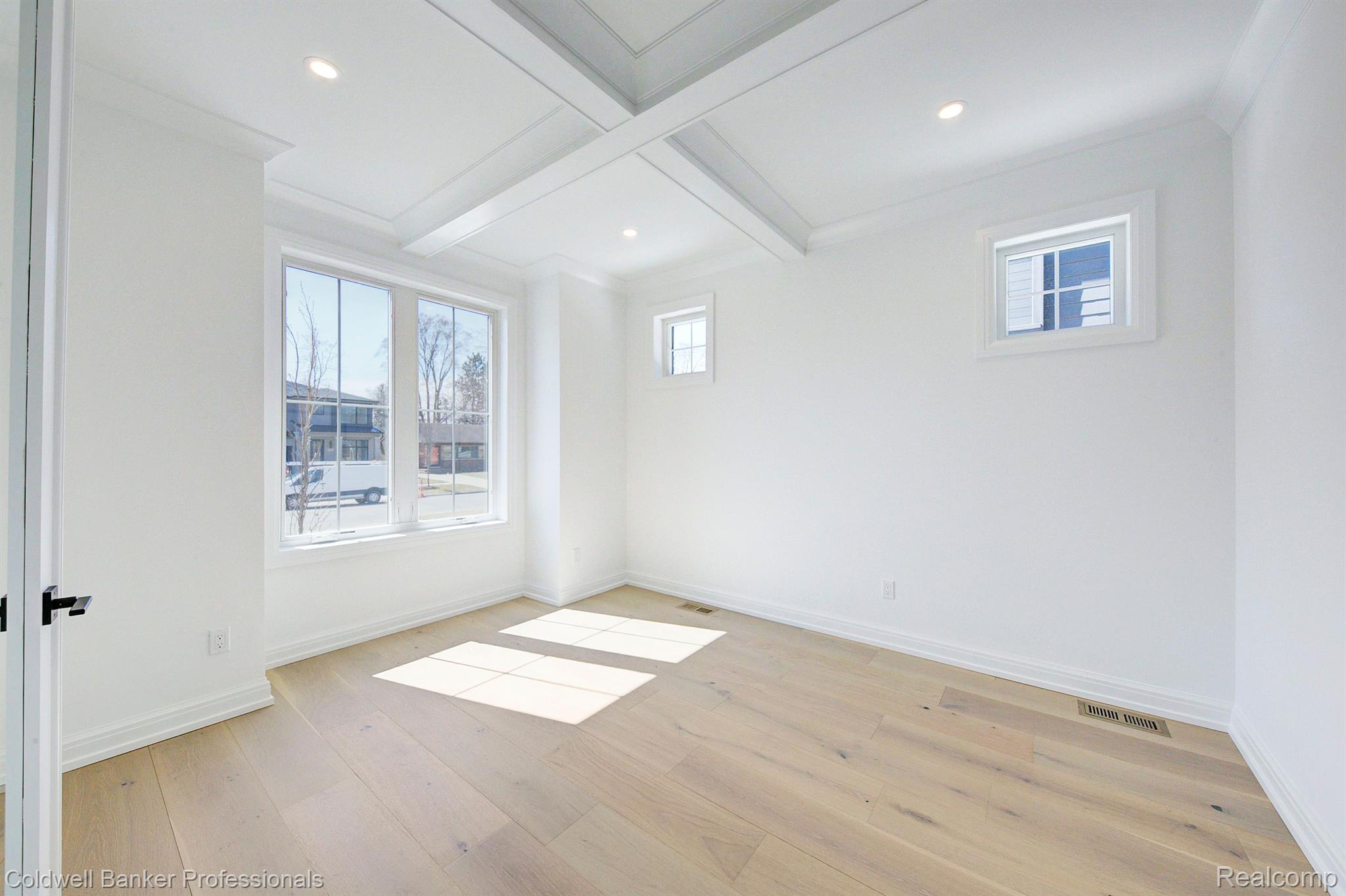 2663 DORCHESTER ROAD