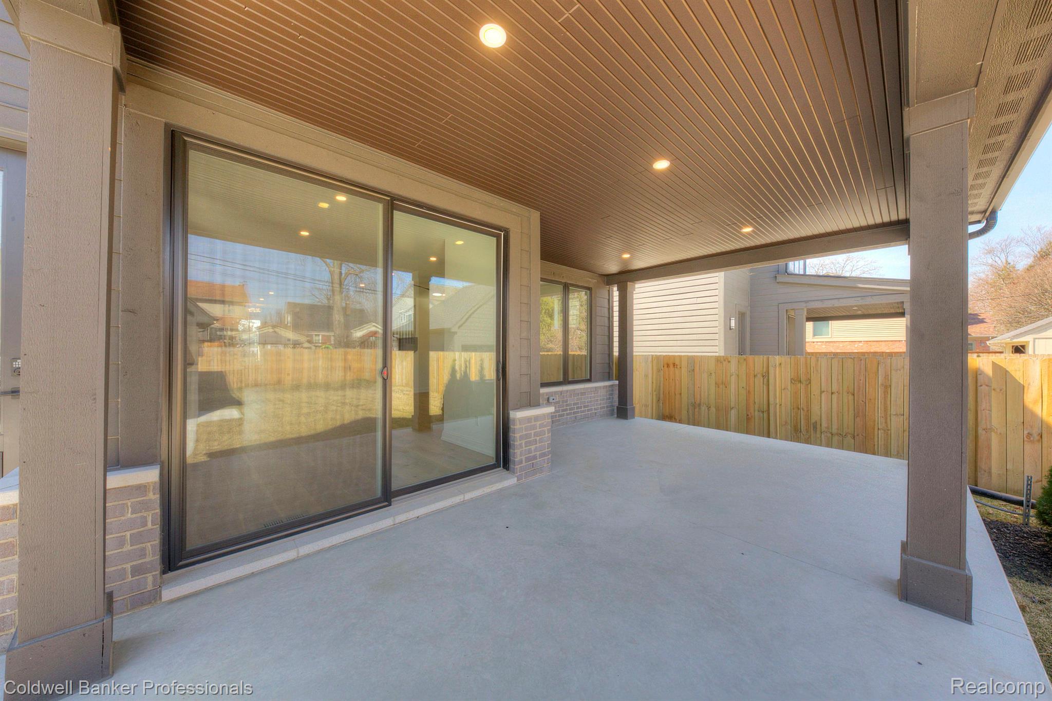2663 DORCHESTER ROAD