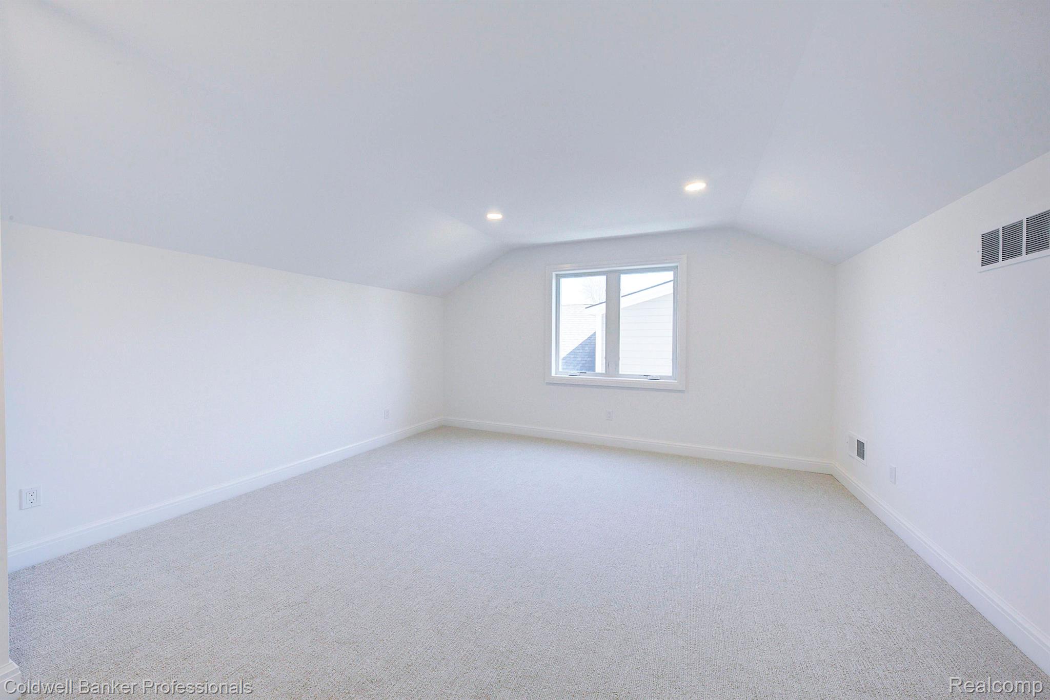 2663 DORCHESTER ROAD
