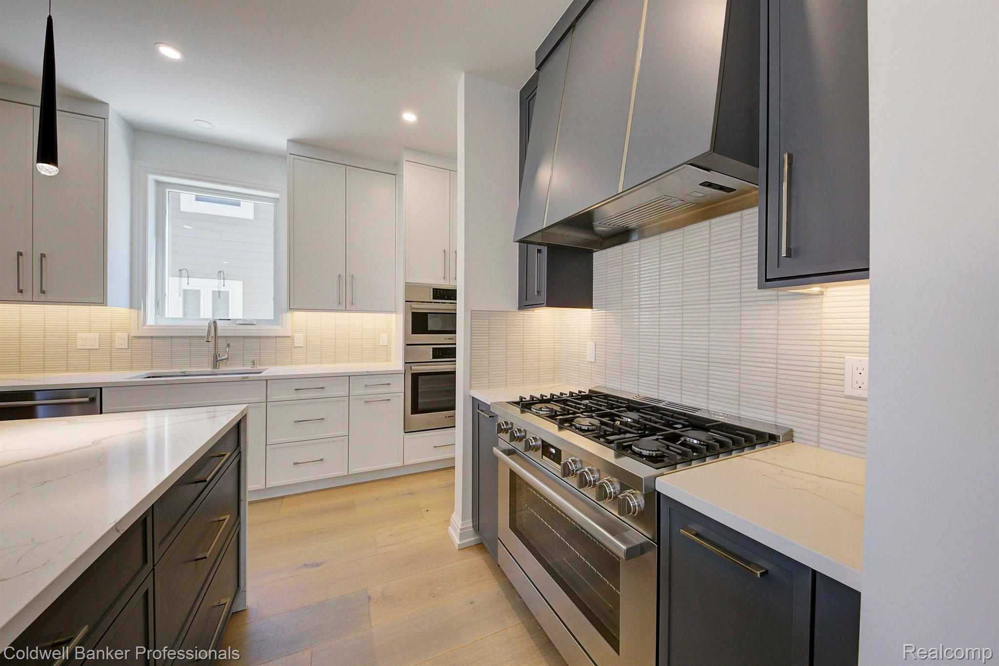 2663 DORCHESTER ROAD