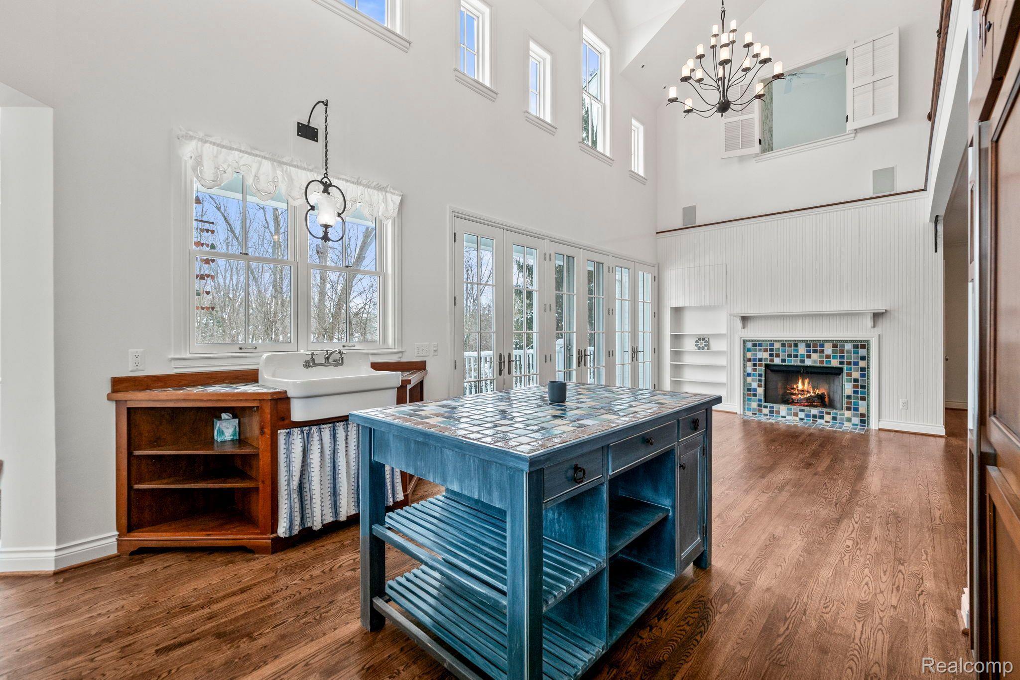 1502 OLD SALEM COURT