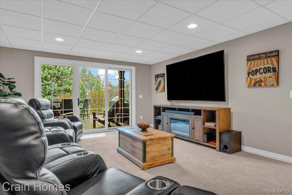 5808 KNOB HILL CIRCLE