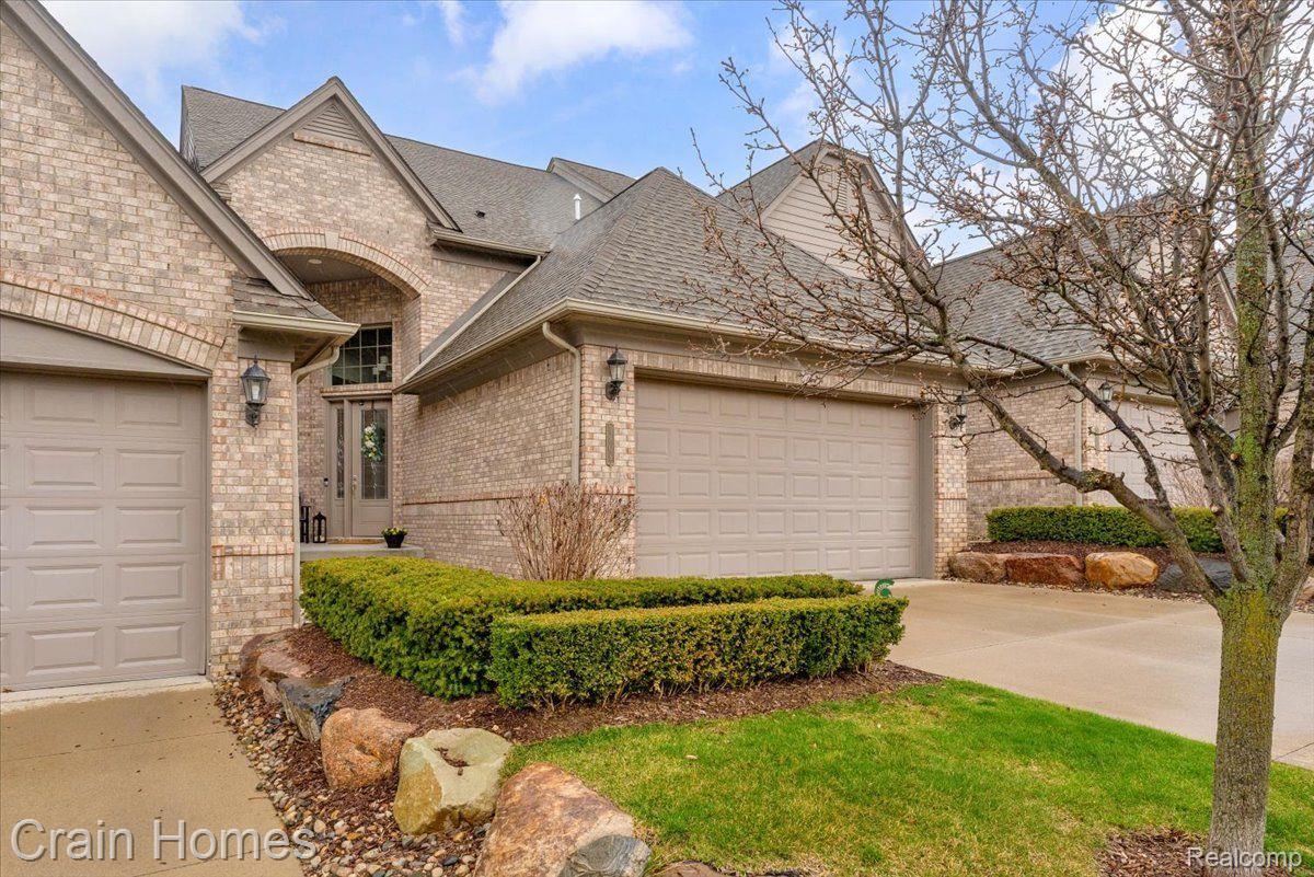 5808 KNOB HILL CIRCLE