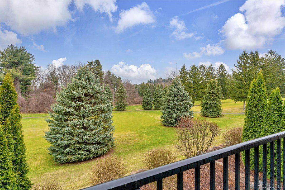 5808 KNOB HILL CIRCLE