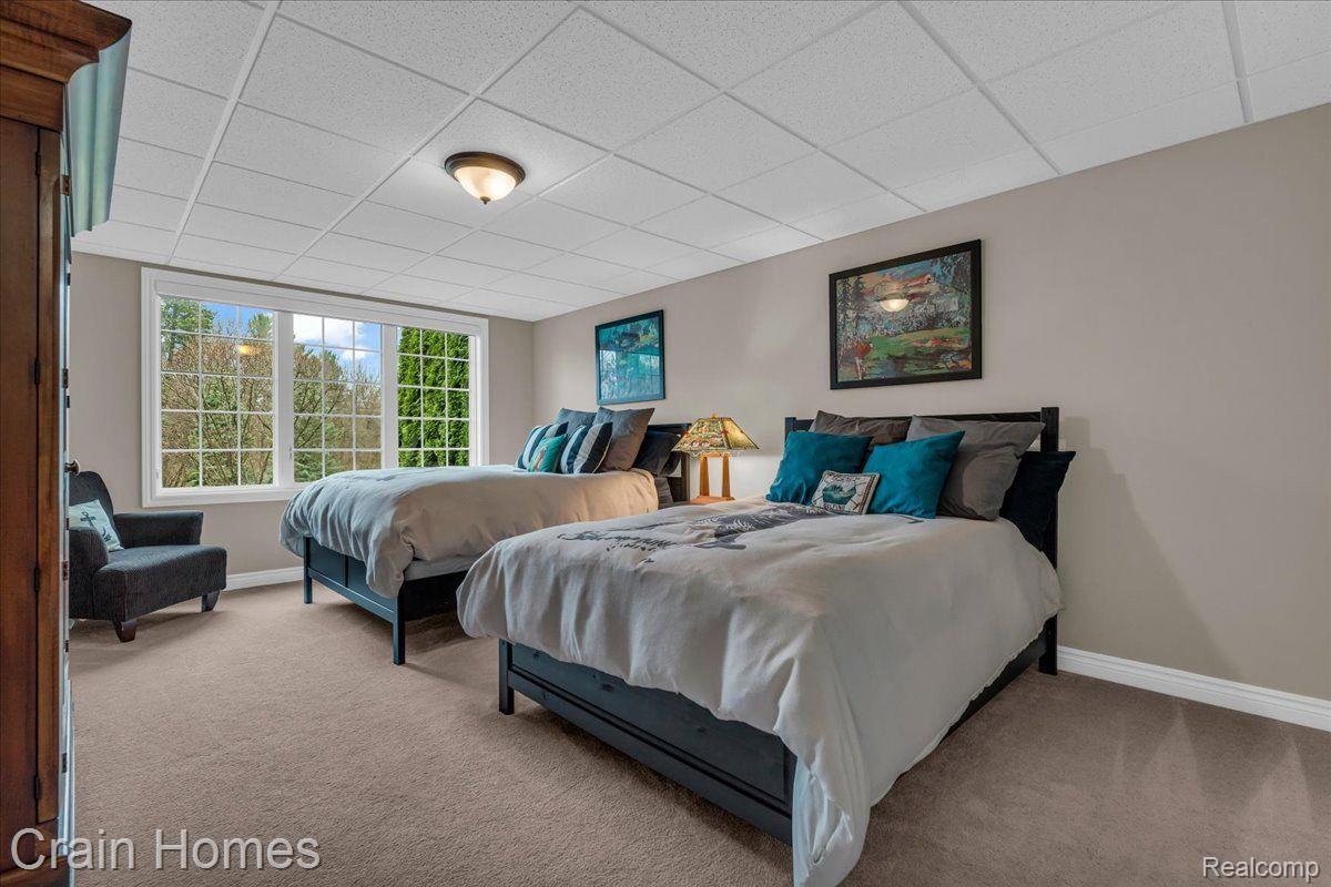 5808 KNOB HILL CIRCLE
