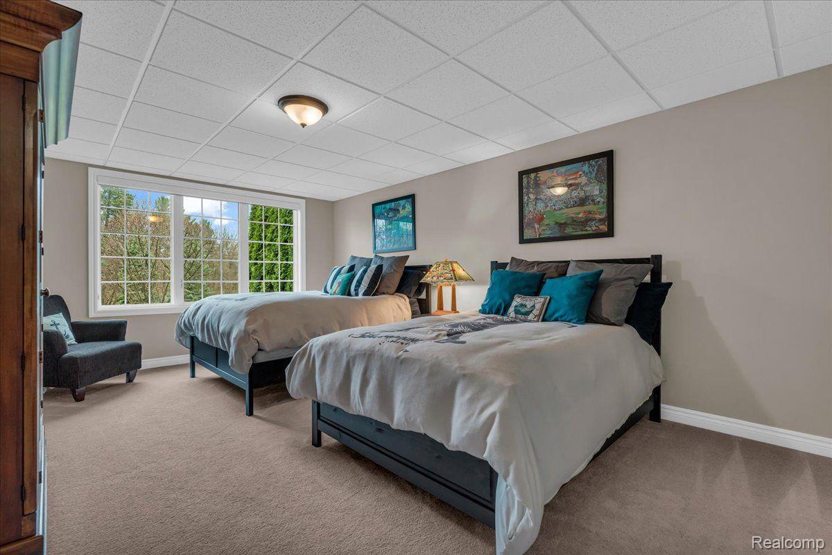 5808 KNOB HILL CIRCLE