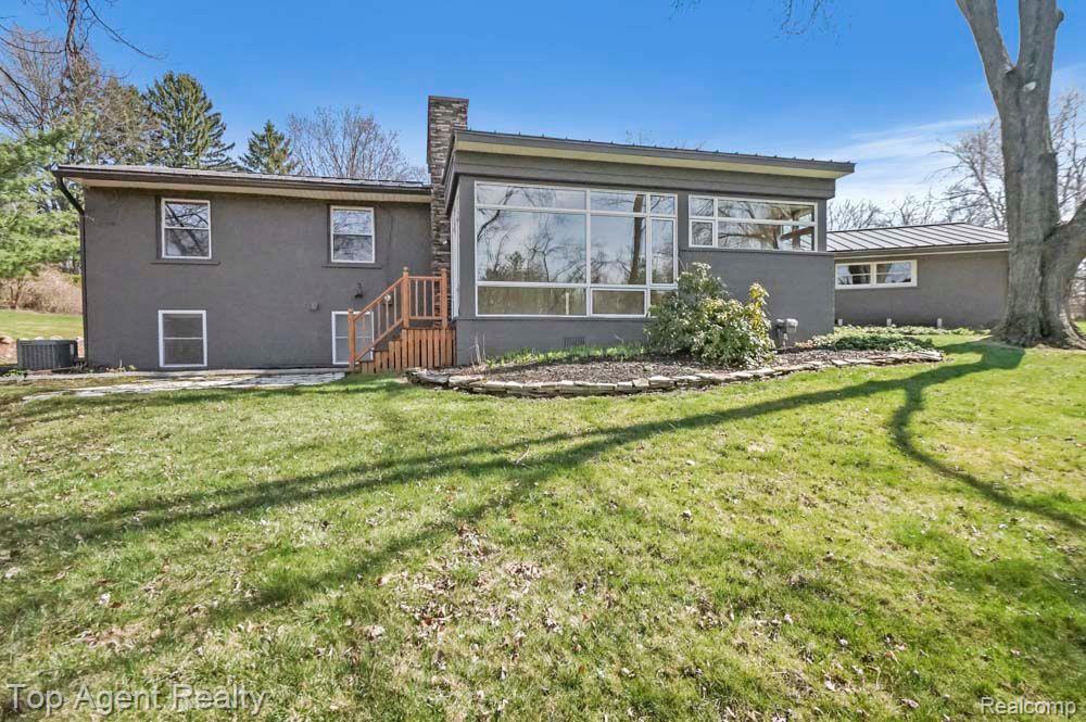 164 W HICKORY GROVE Road