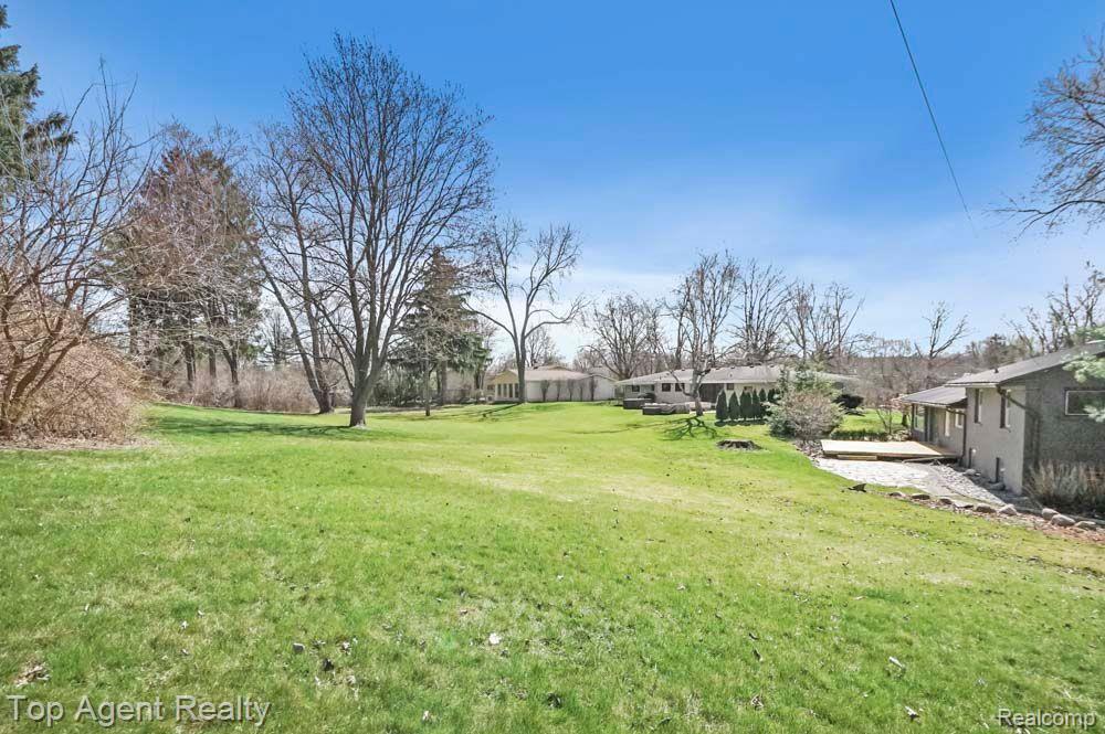 164 W HICKORY GROVE Road