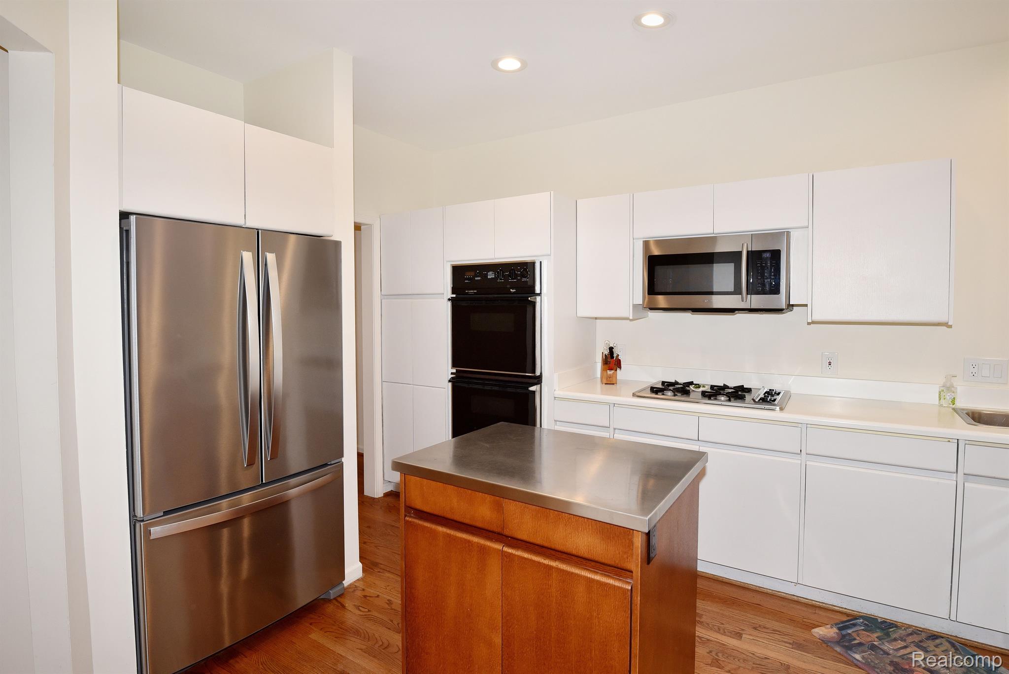 4074 CRANBROOK COURT