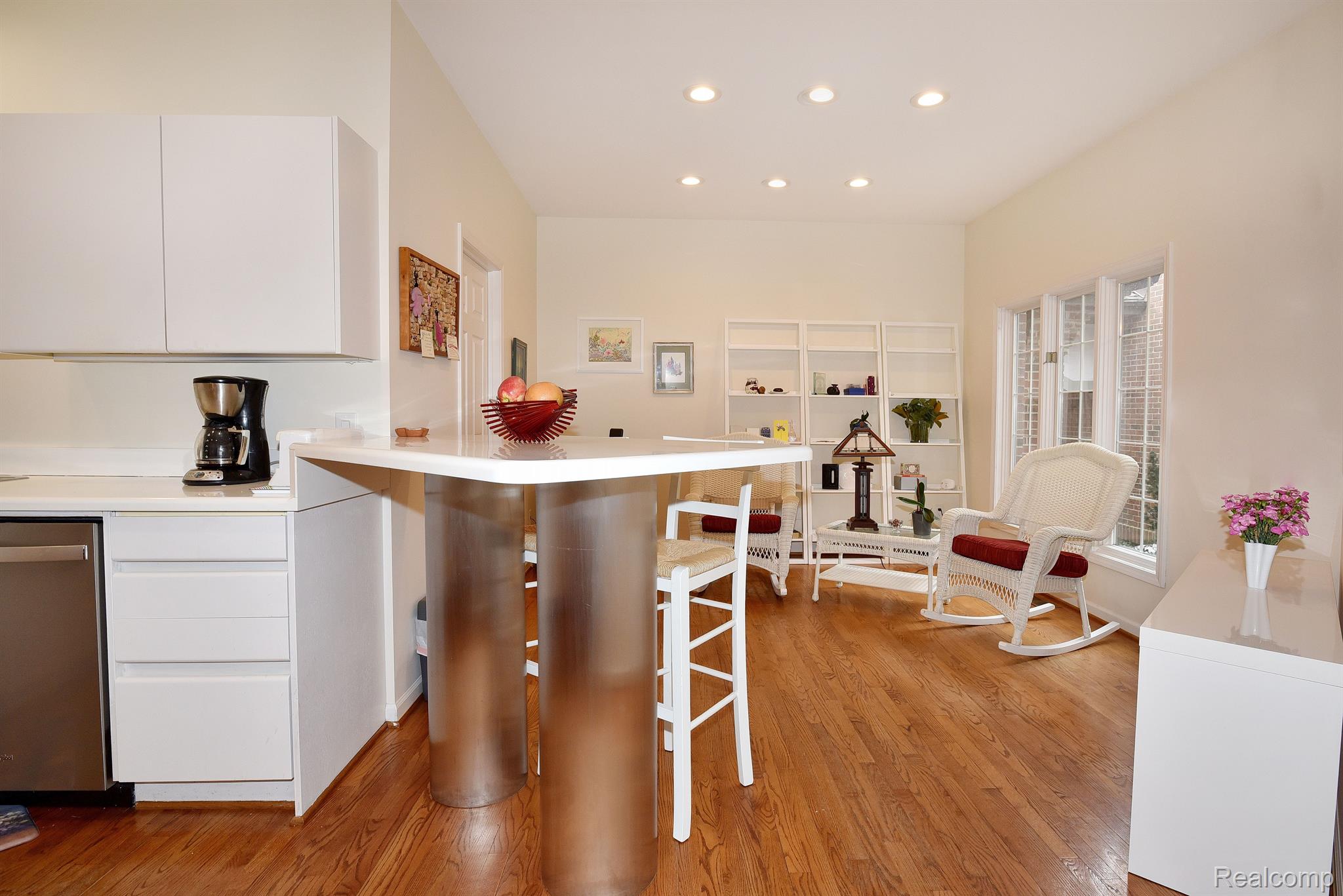 4074 CRANBROOK COURT