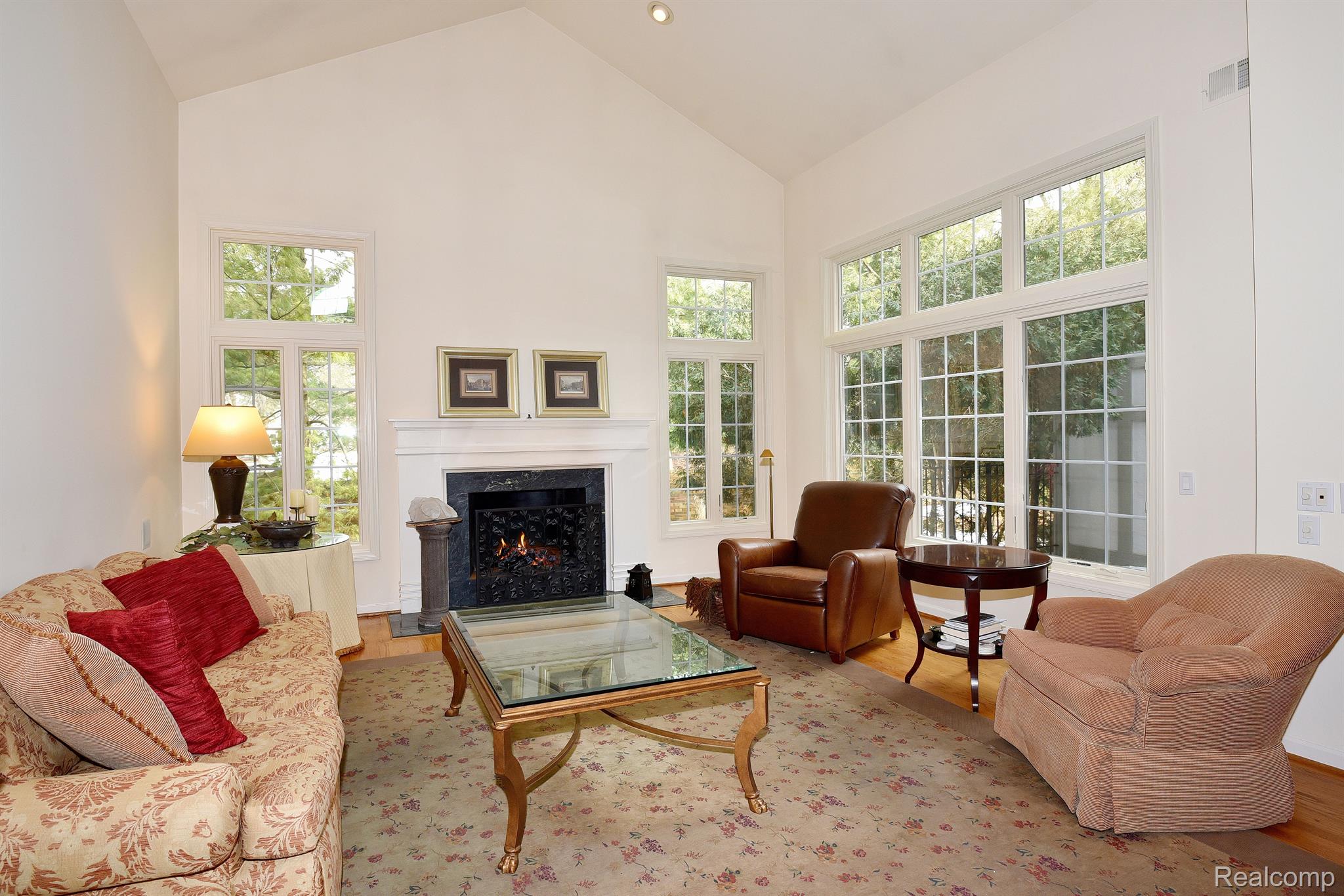 4074 CRANBROOK COURT