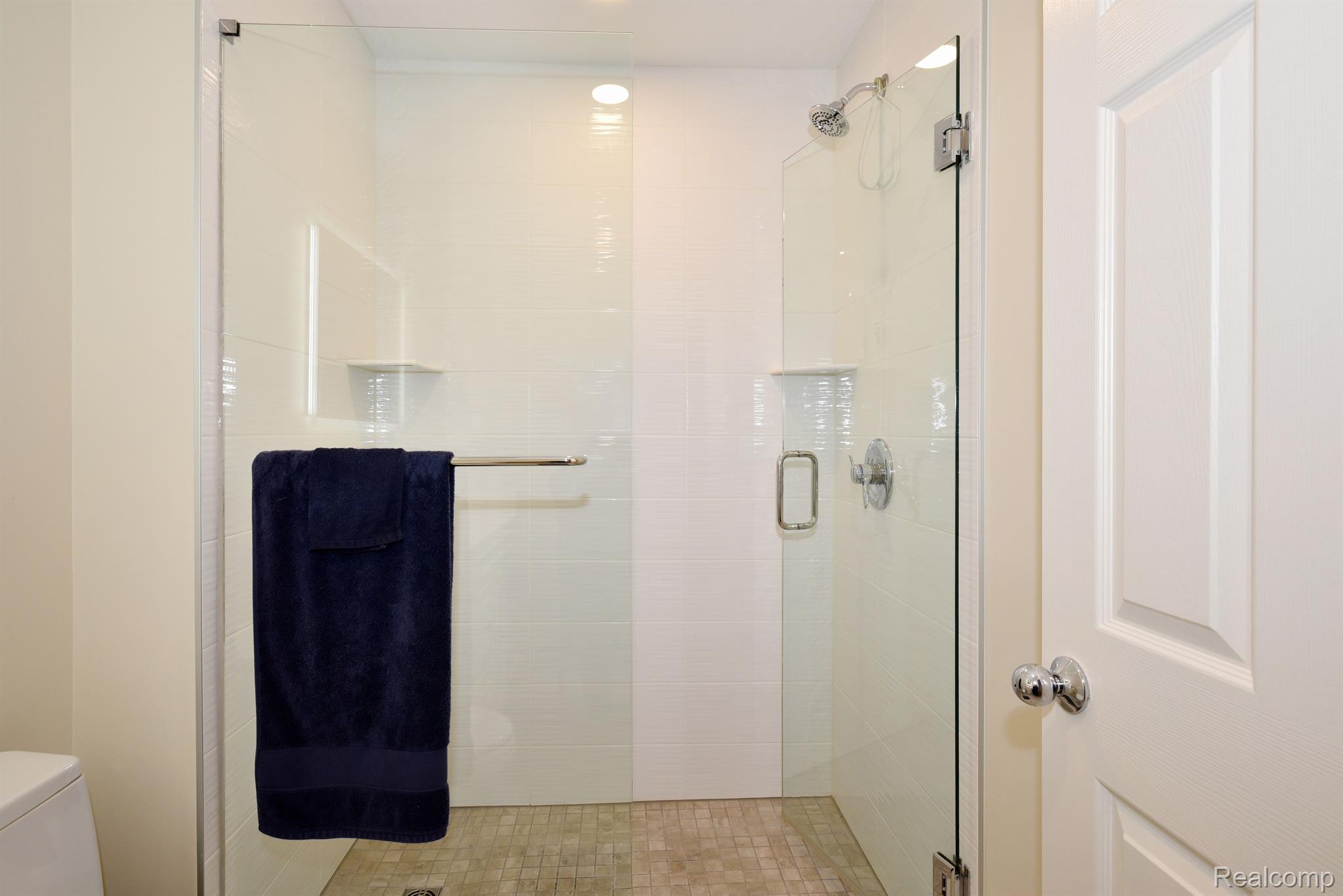 4074 CRANBROOK COURT