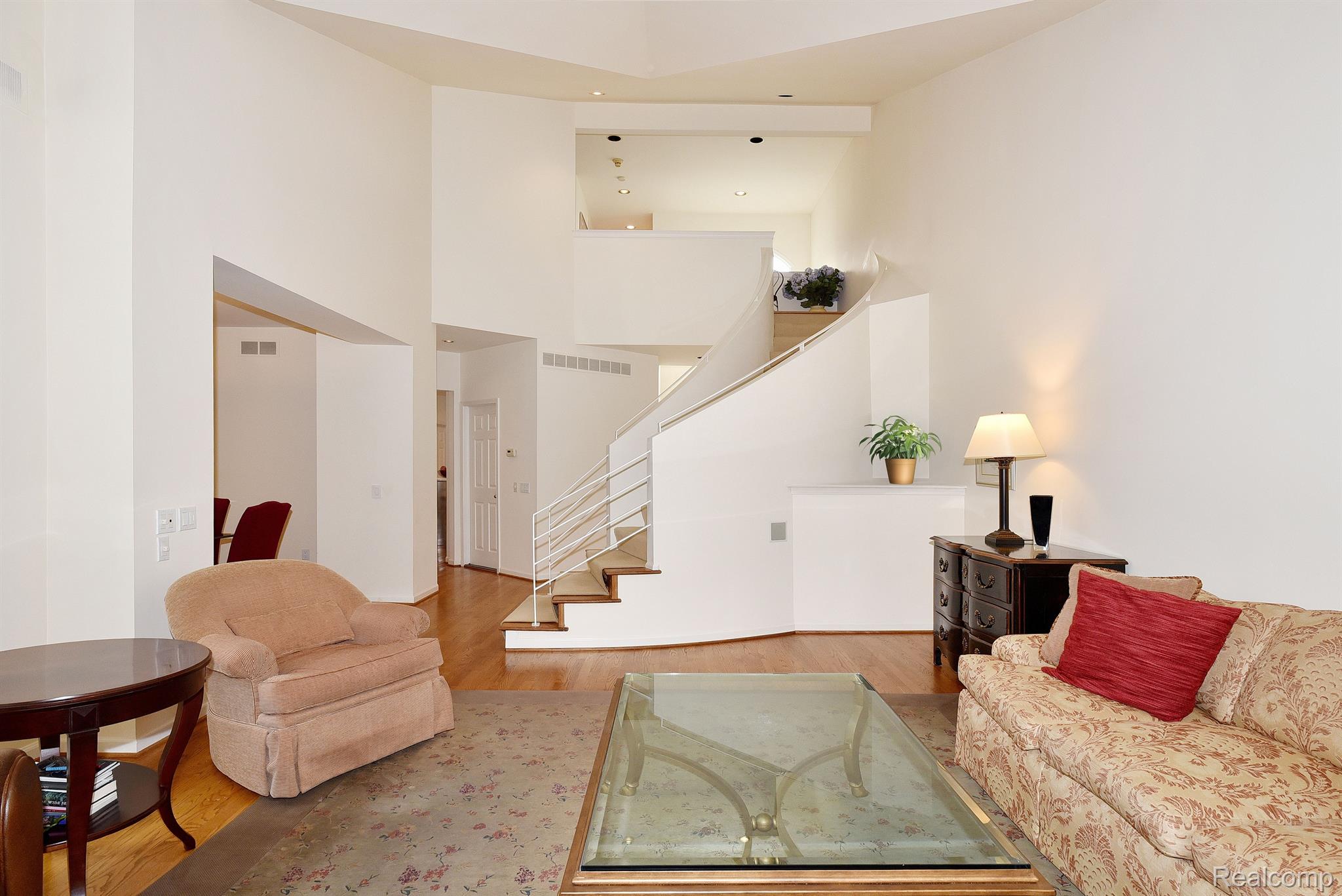4074 CRANBROOK COURT