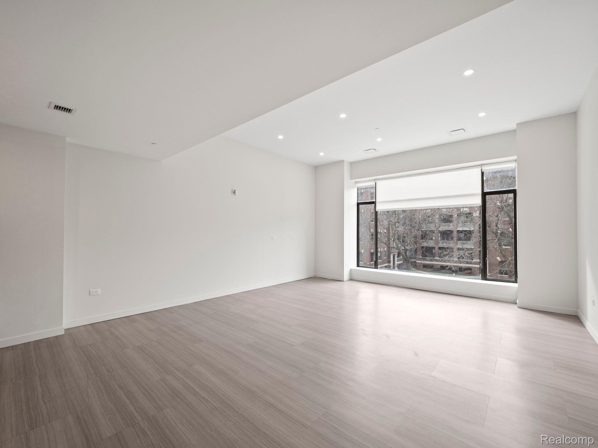 7430 2ND AVENUE 0301
