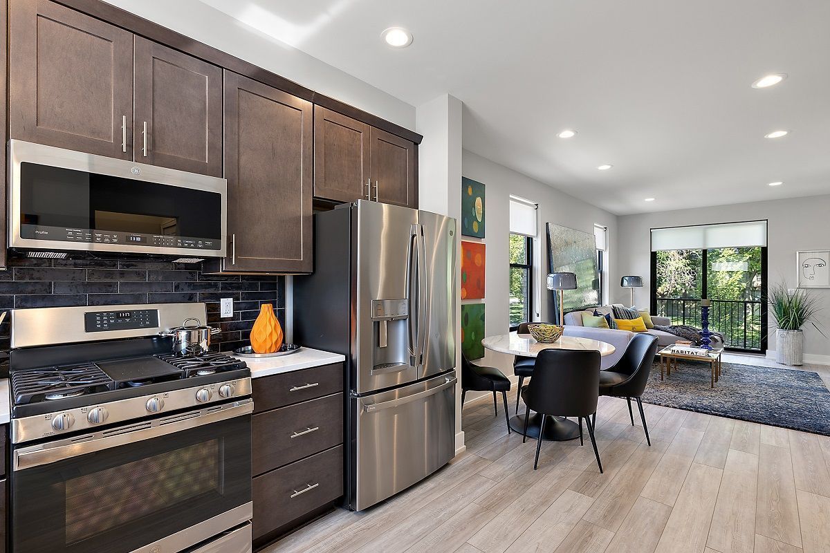 1737 MERRICK Street #12