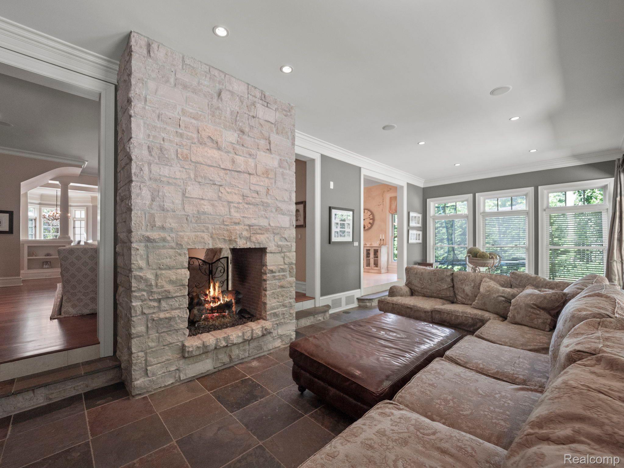 3418 WESTCHESTER ROAD
