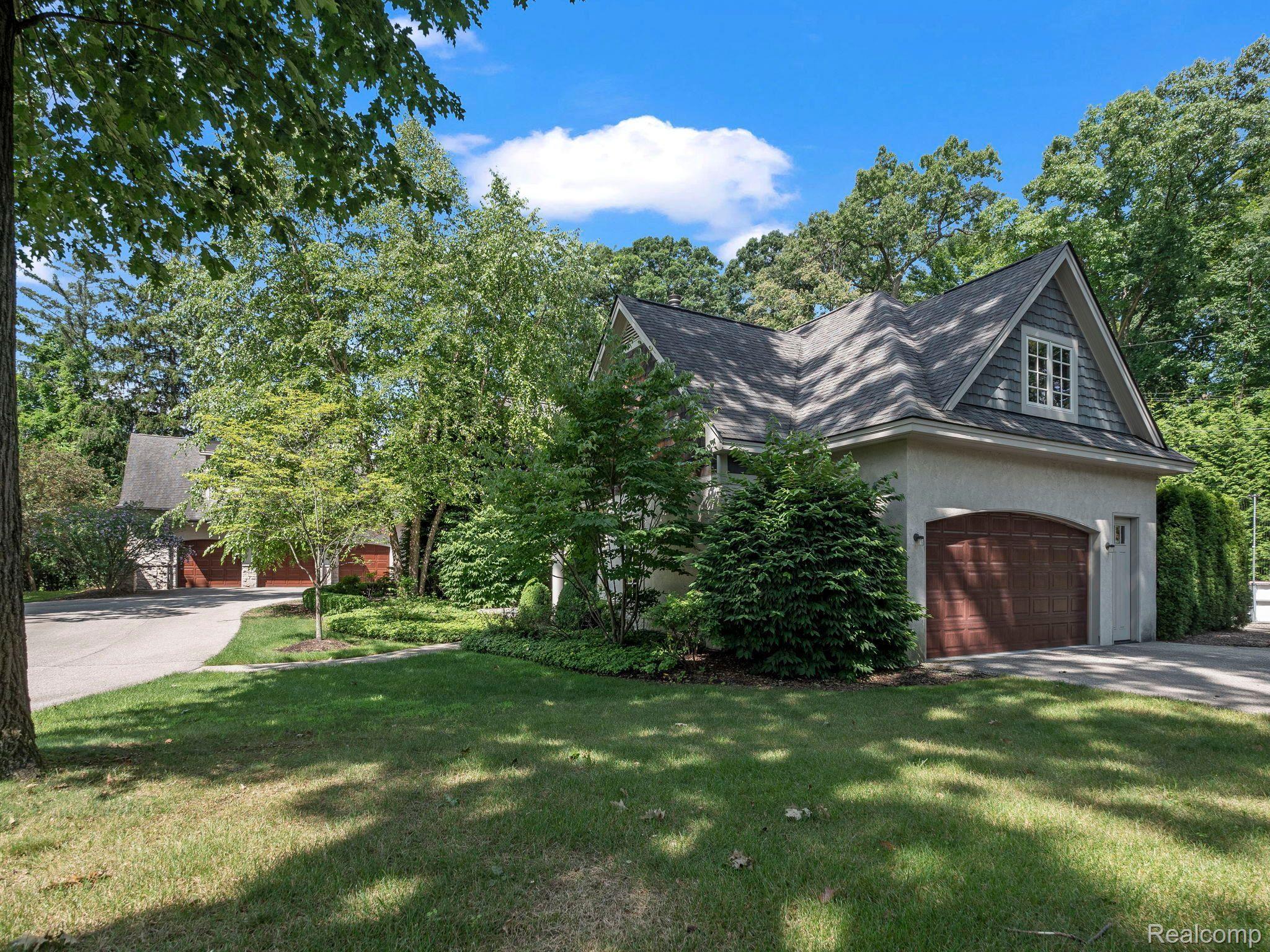 3418 WESTCHESTER ROAD
