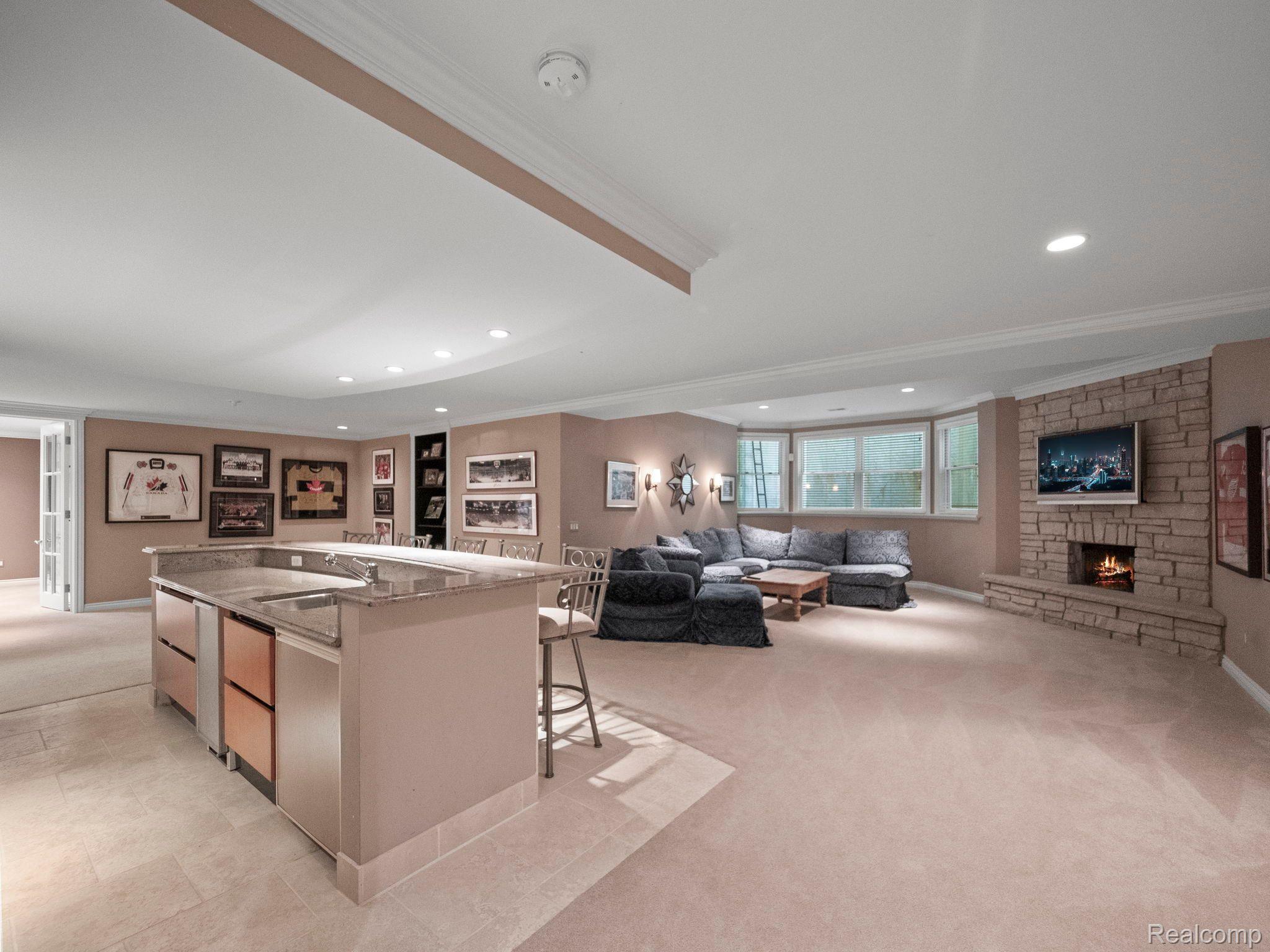3418 WESTCHESTER ROAD