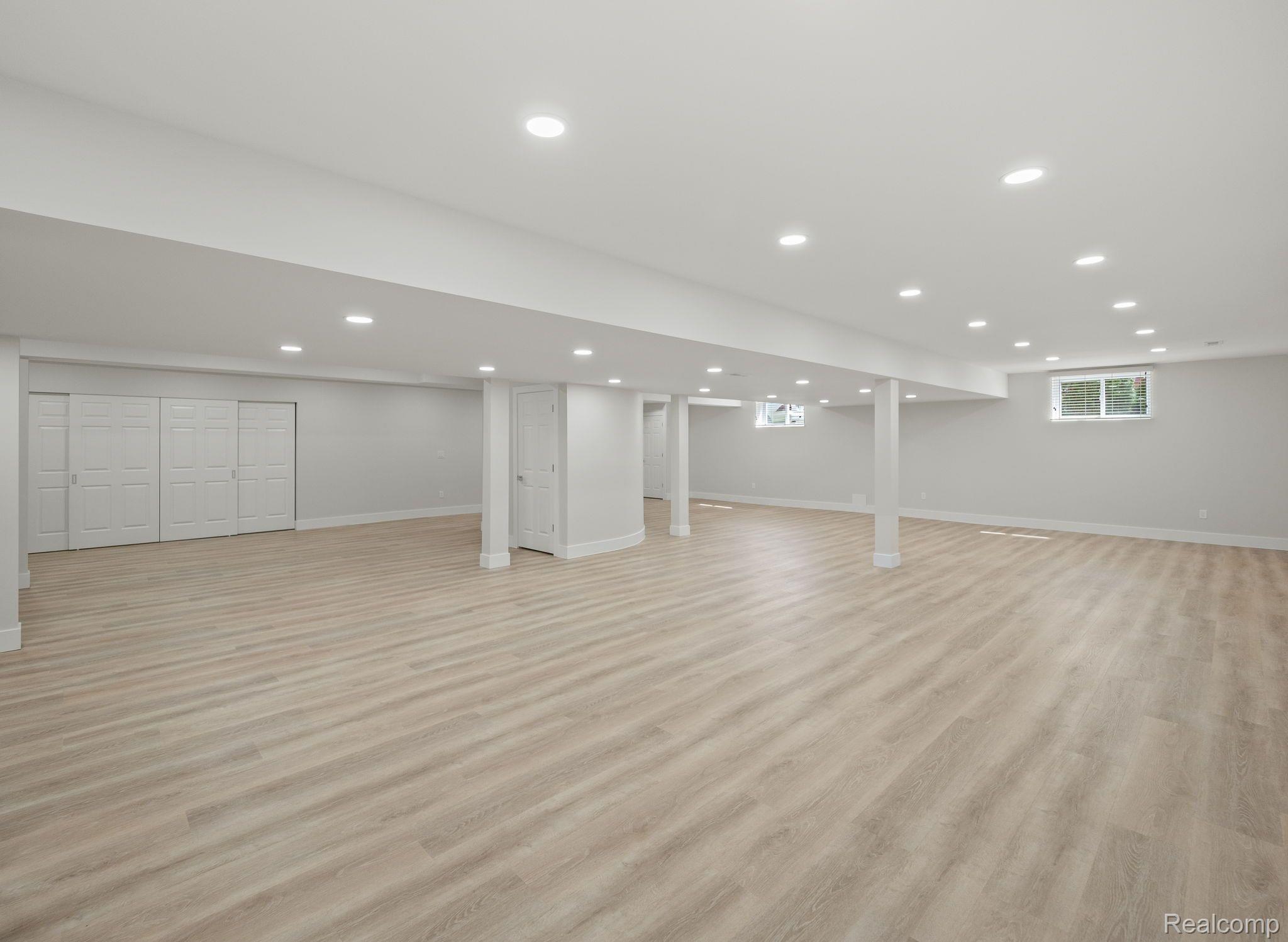 1334 LARAYNE DRIVE