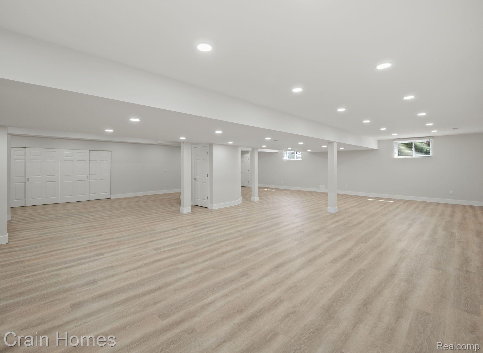 1334 LARAYNE DRIVE