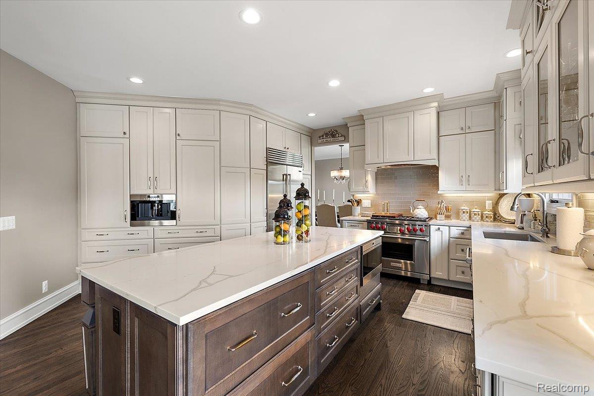 49729 SANDRA DRIVE