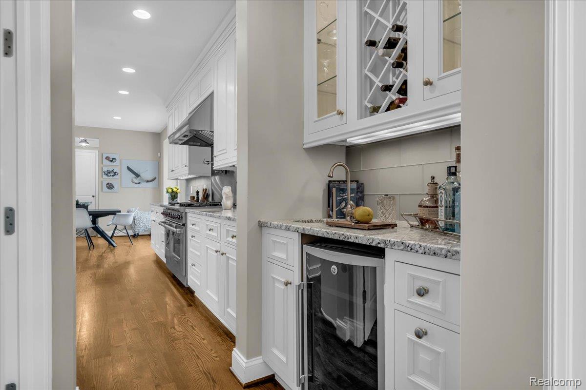 499 CATALPA DRIVE