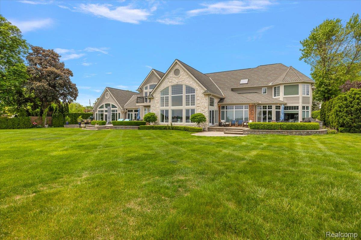 8147 RIVER Road