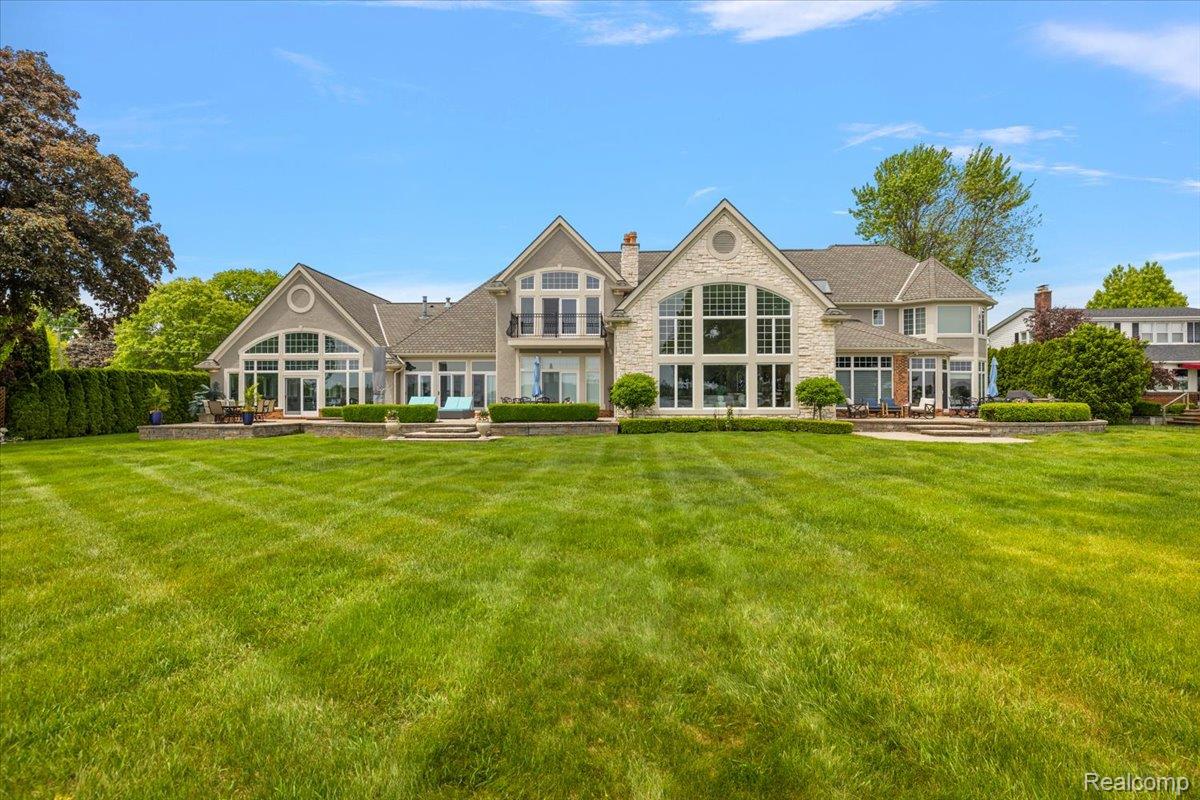 8147 RIVER Road