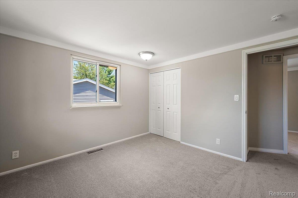 39648 Parklawn Drive