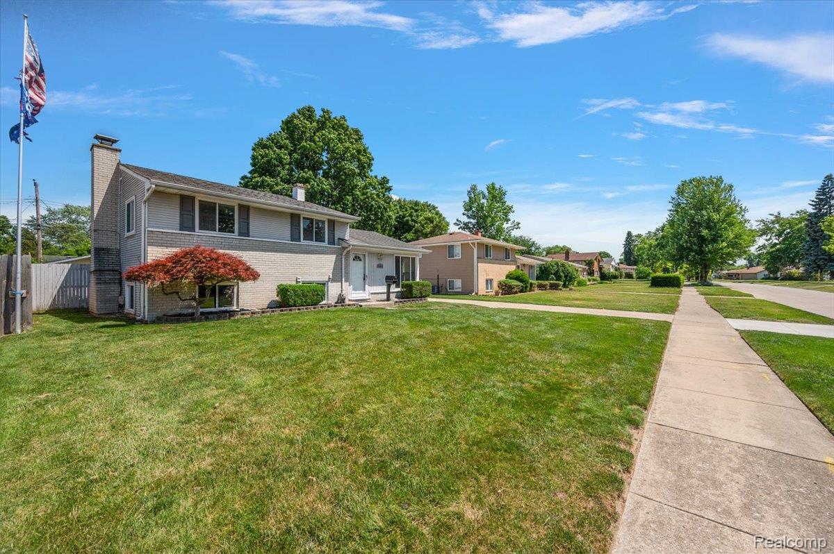 39648 Parklawn Drive