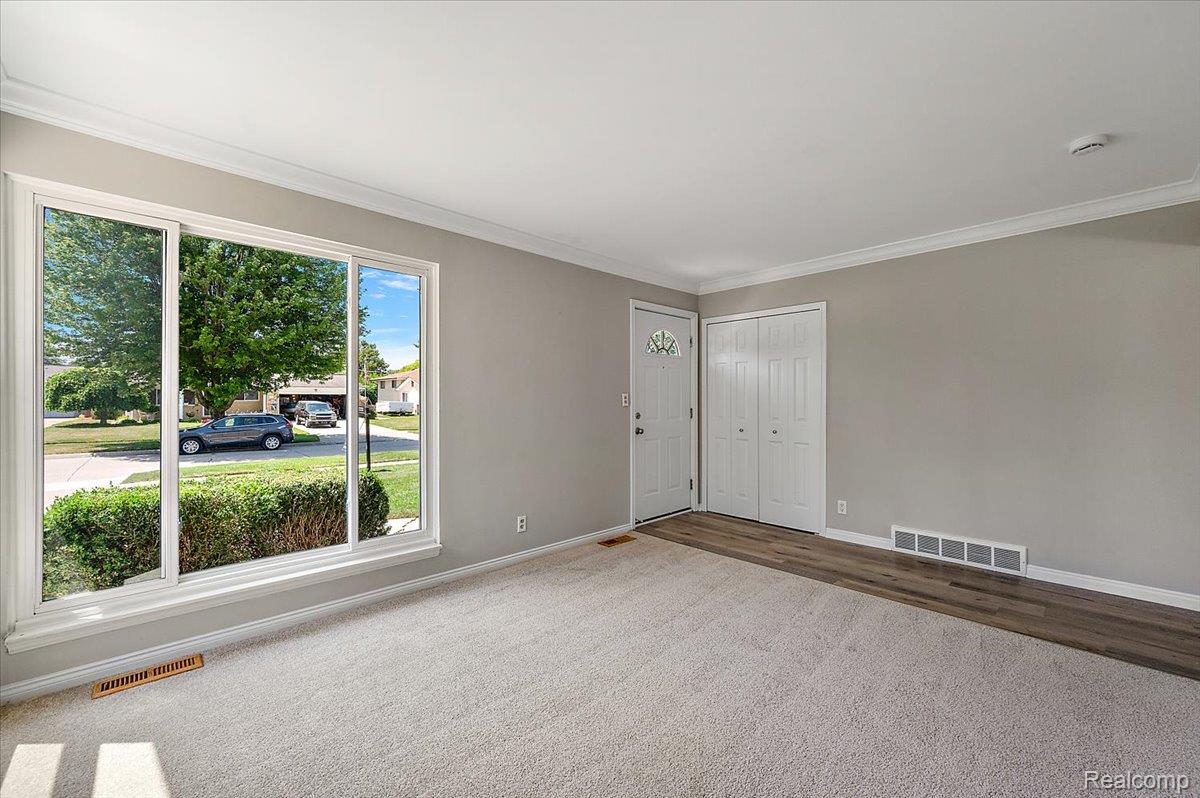 39648 Parklawn Drive