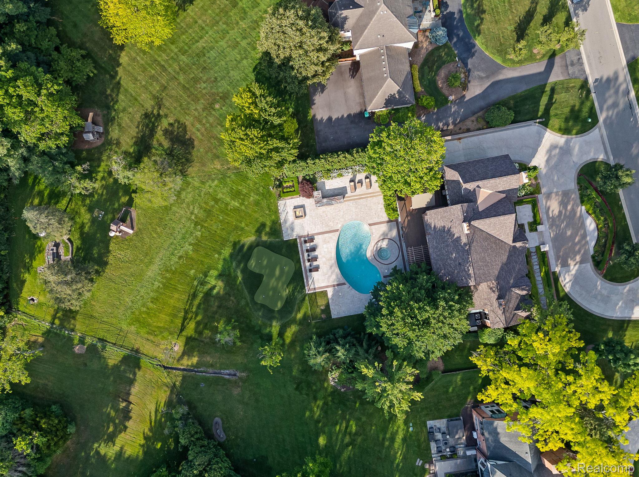 260 Woodwind Drive