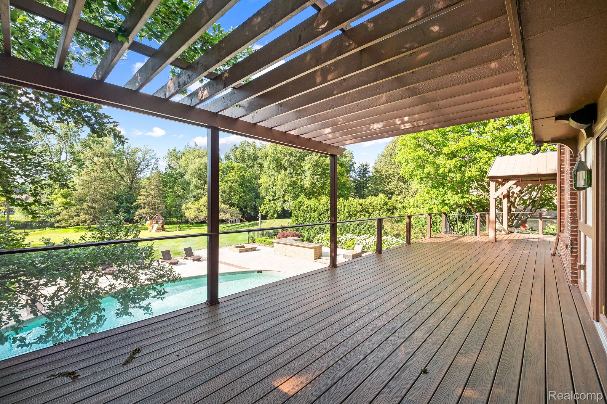 260 Woodwind Drive