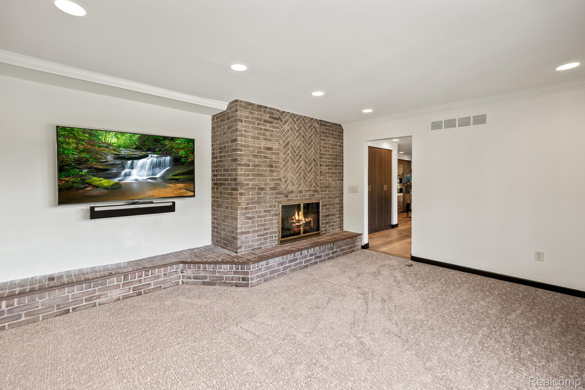 260 Woodwind Drive