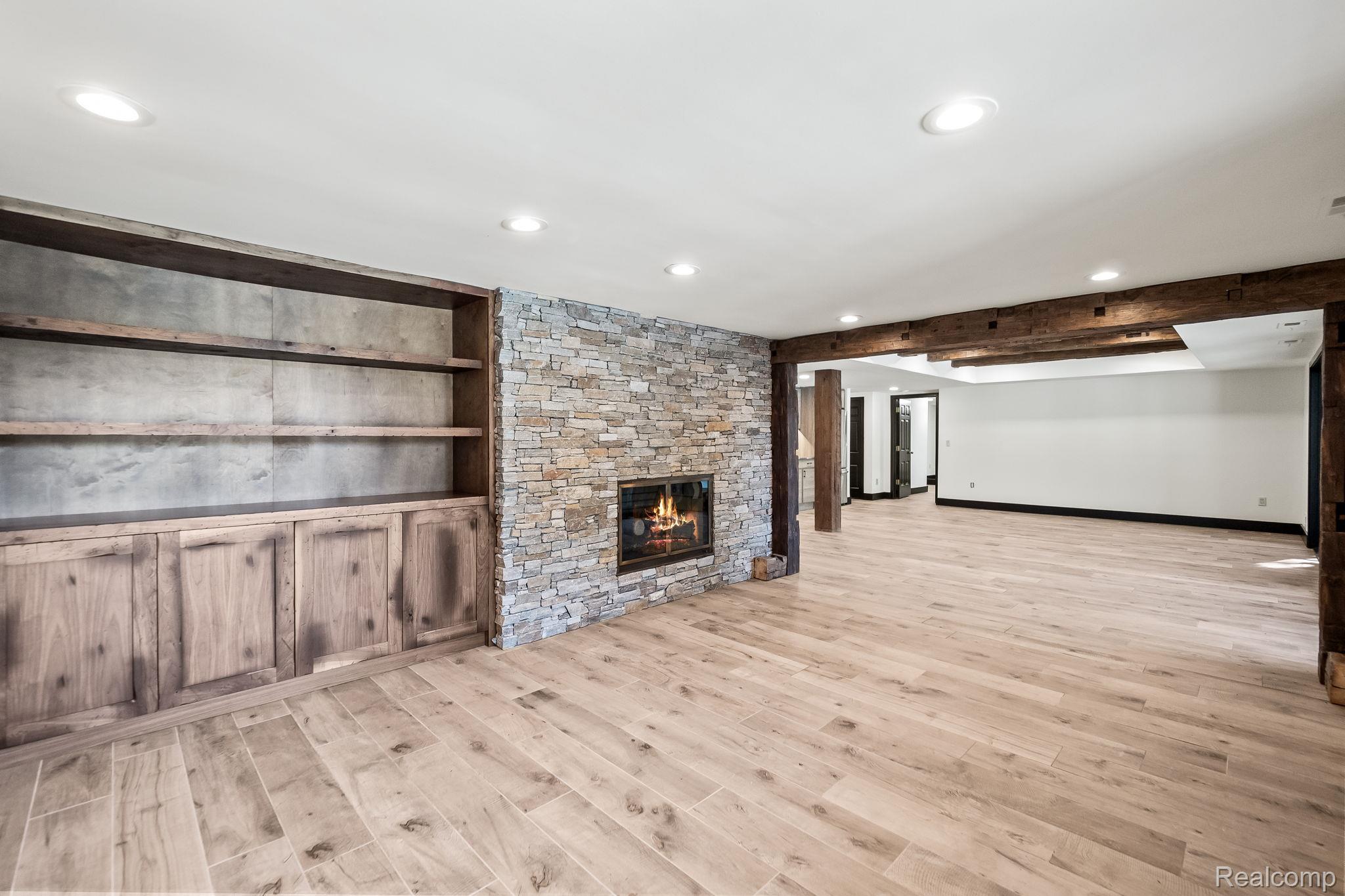 260 Woodwind Drive