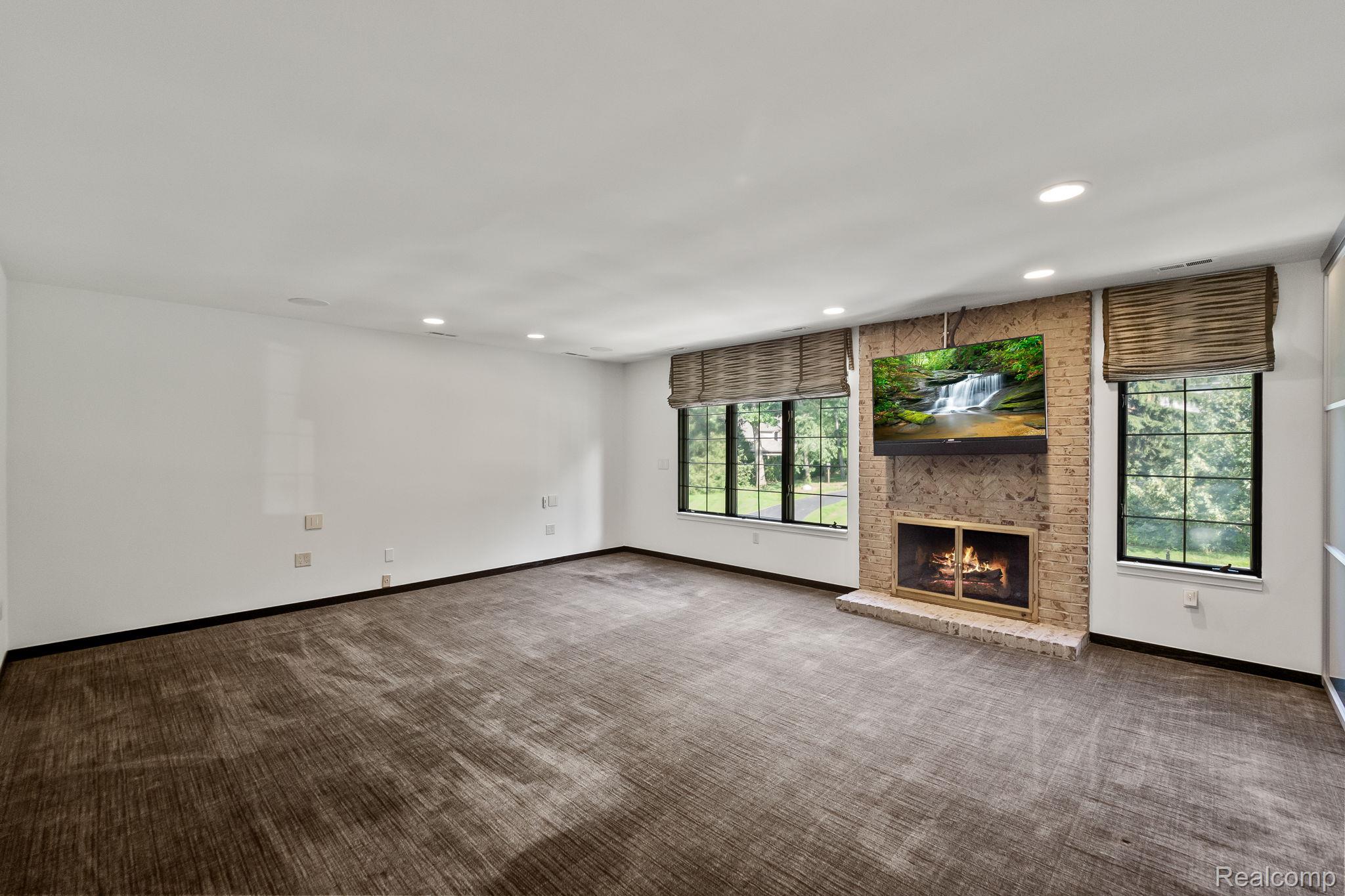 260 Woodwind Drive
