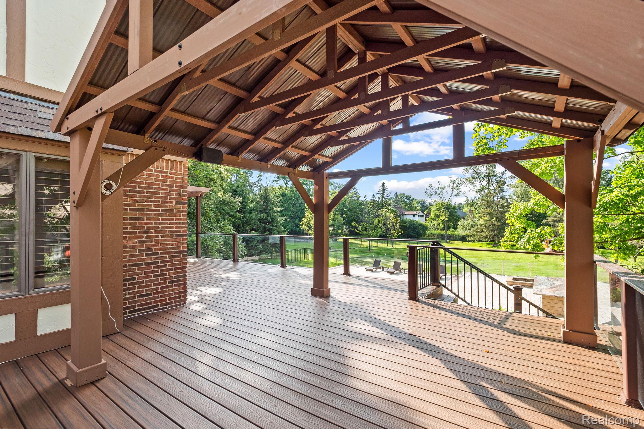 260 Woodwind Drive