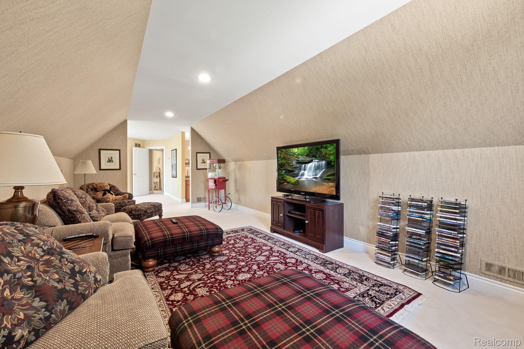 23737 Point O Woods Court