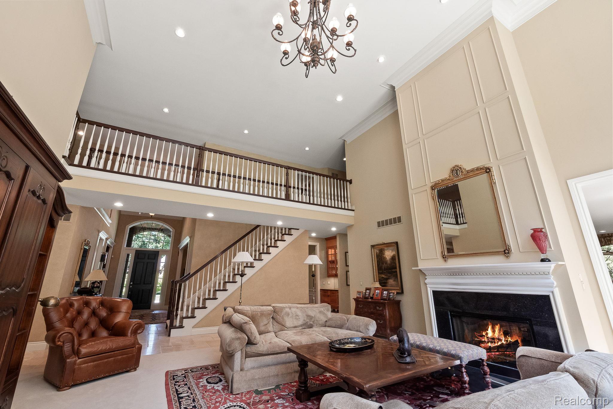 23737 Point O Woods Court