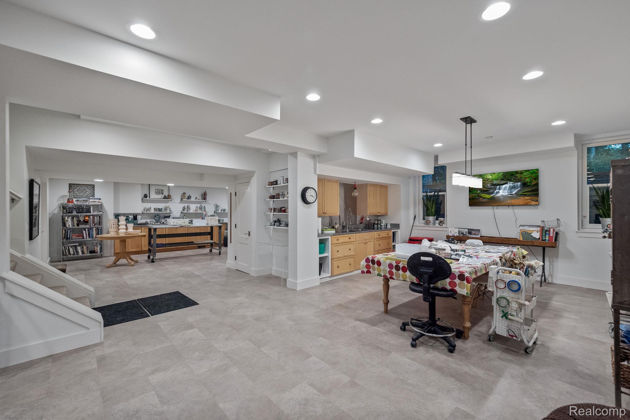 5425 Brookdale Road