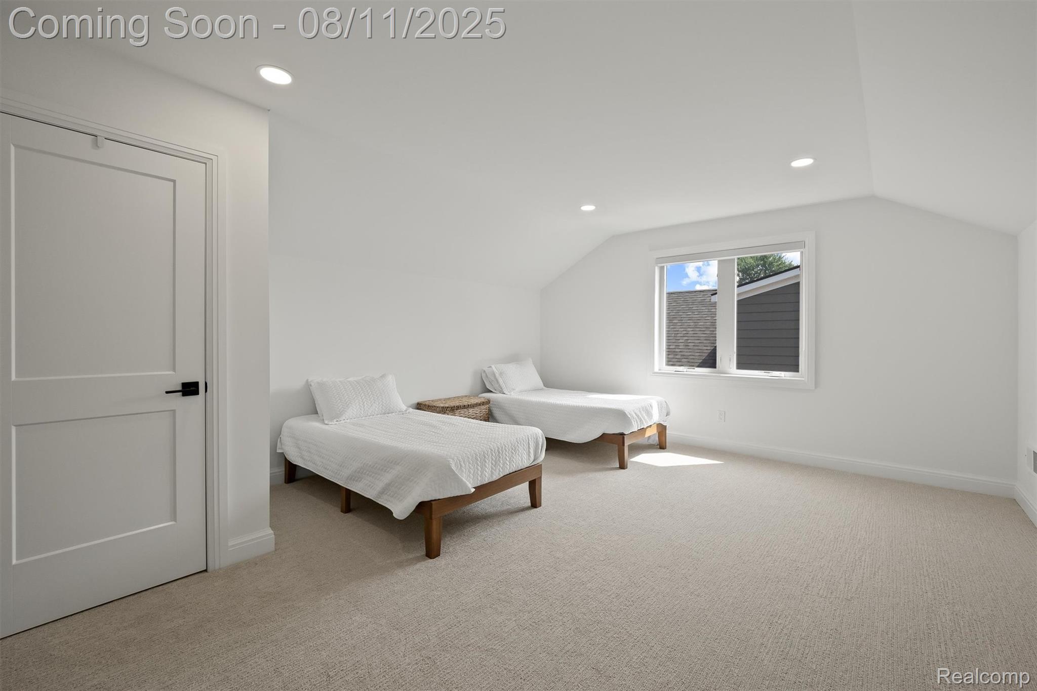 2663 Dorchester Road